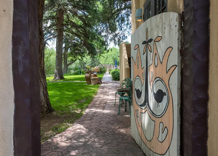 Inn On La Loma Plaza