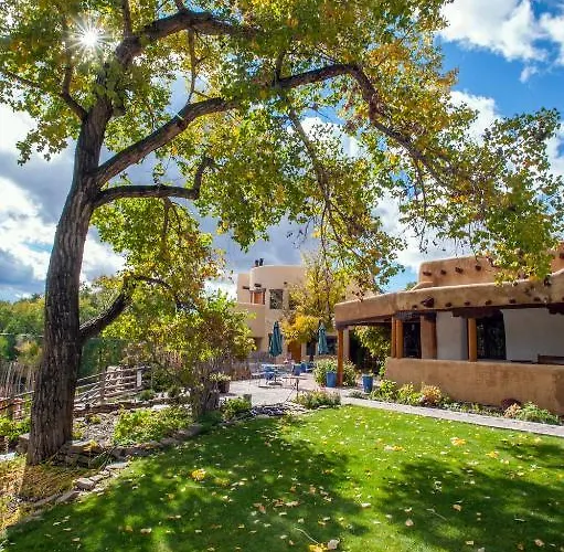 Inn On La Loma Plaza